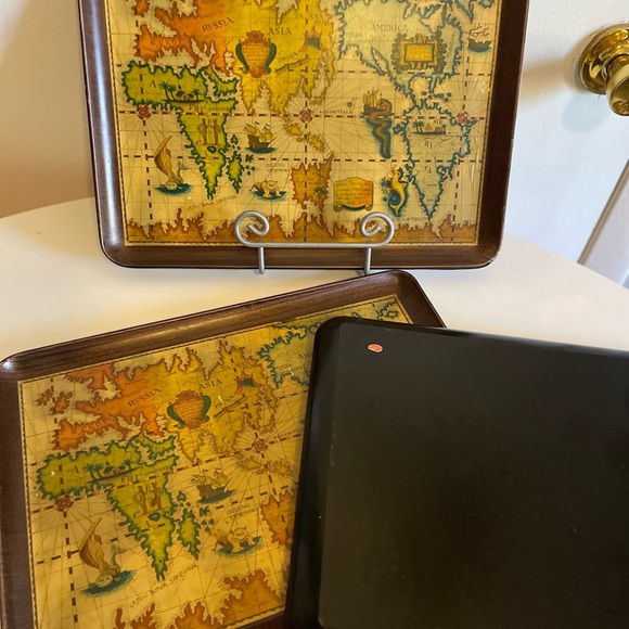 Vintage made in Japan Old World Map Decorative trays set of 3. Heavy plastic. - Picture 9 of 9